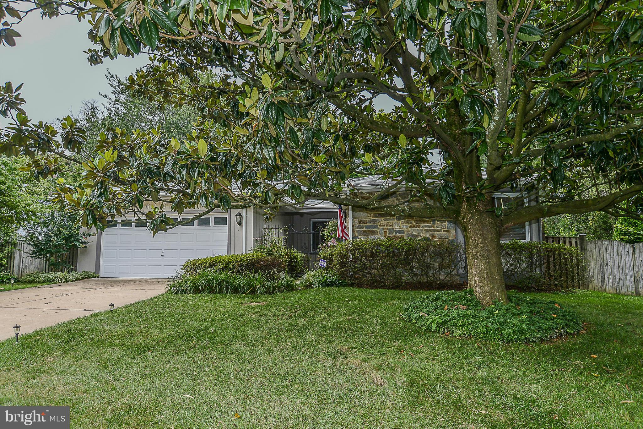 BENT TREE - Residential