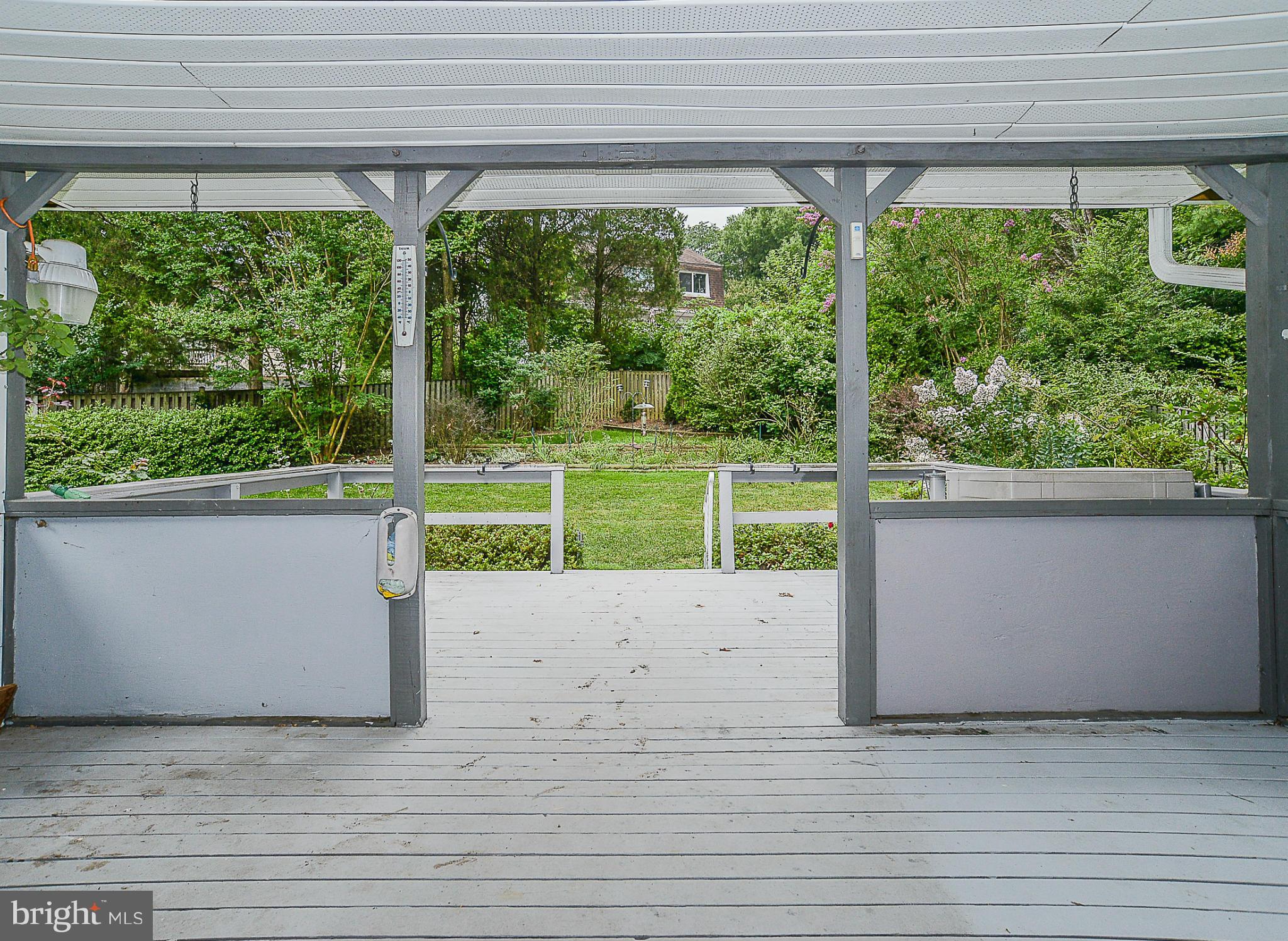 BENT TREE - Residential