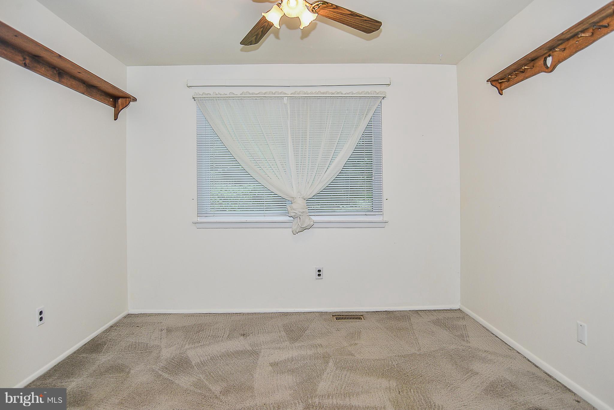 BENT TREE - Residential