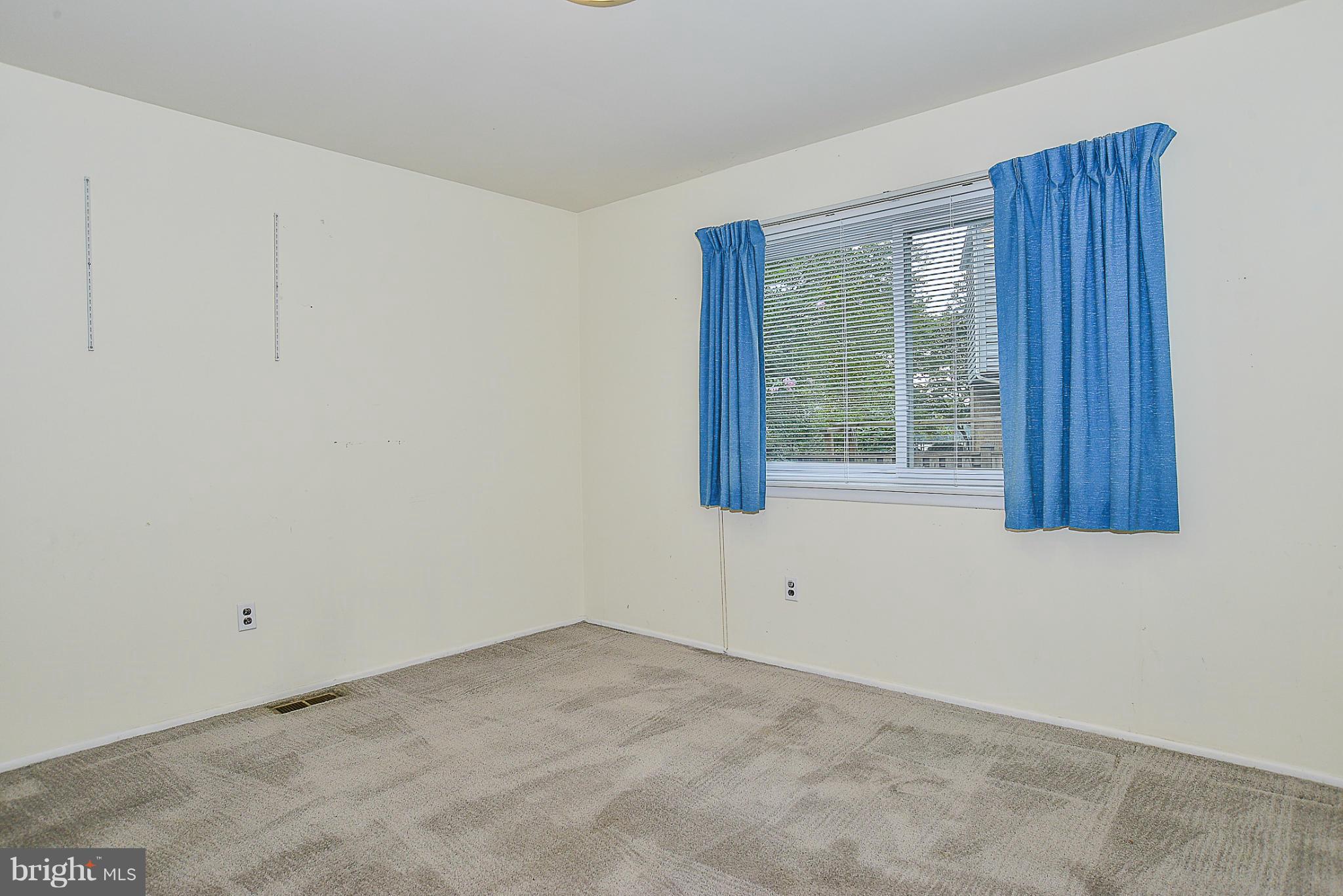 BENT TREE - Residential