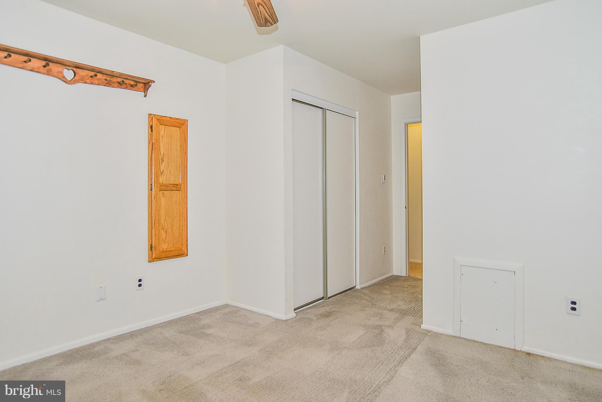 BENT TREE - Residential