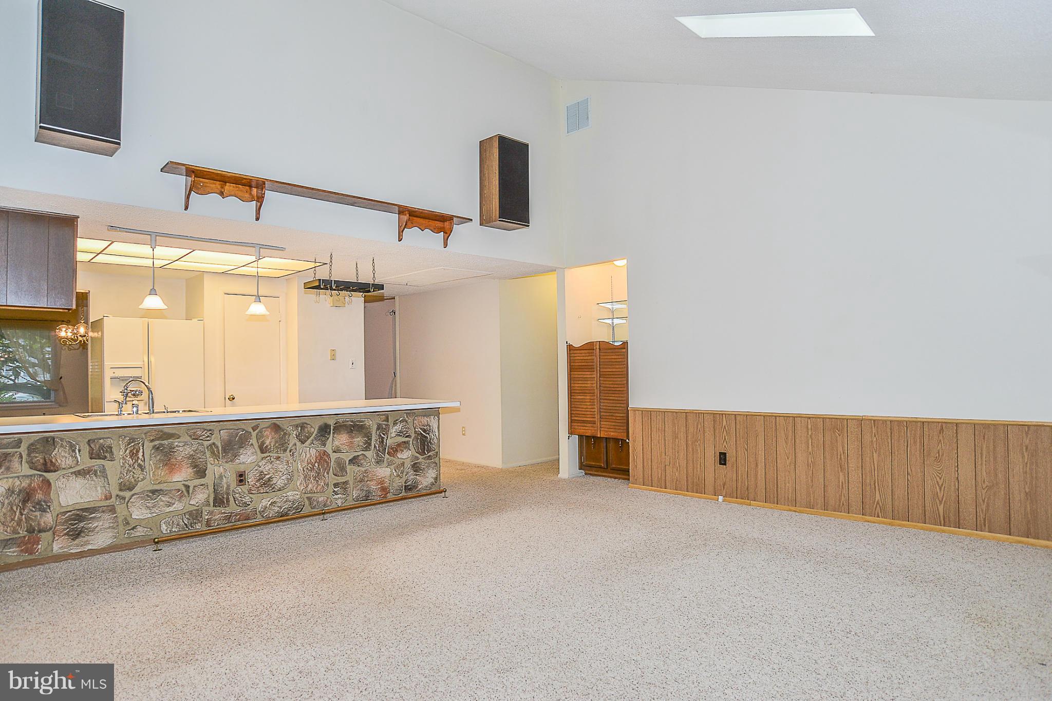 BENT TREE - Residential