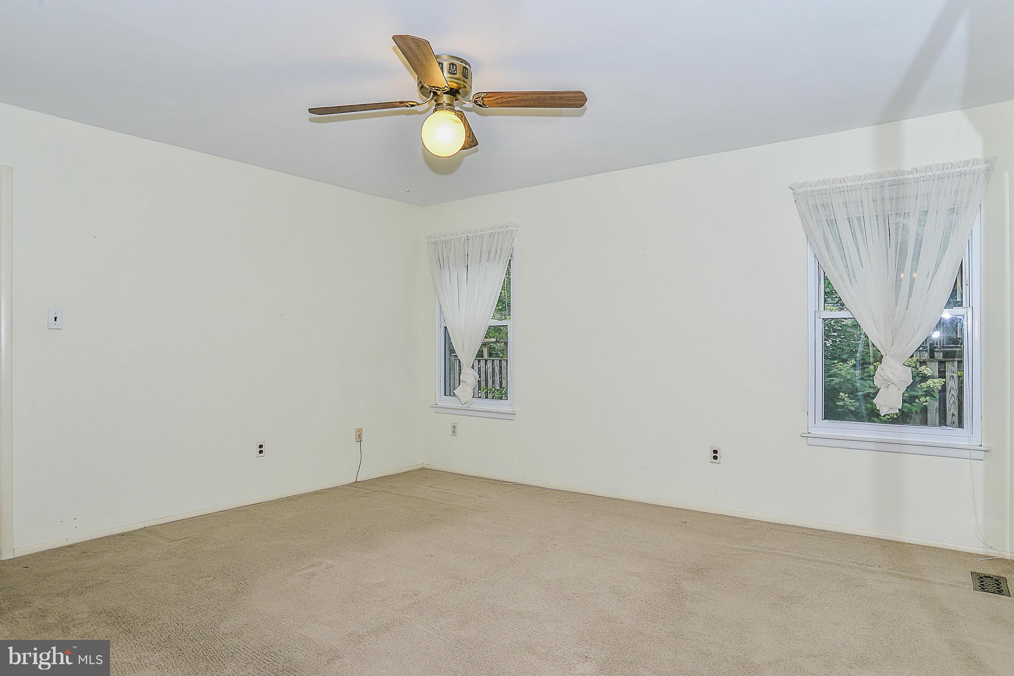 BENT TREE - Residential