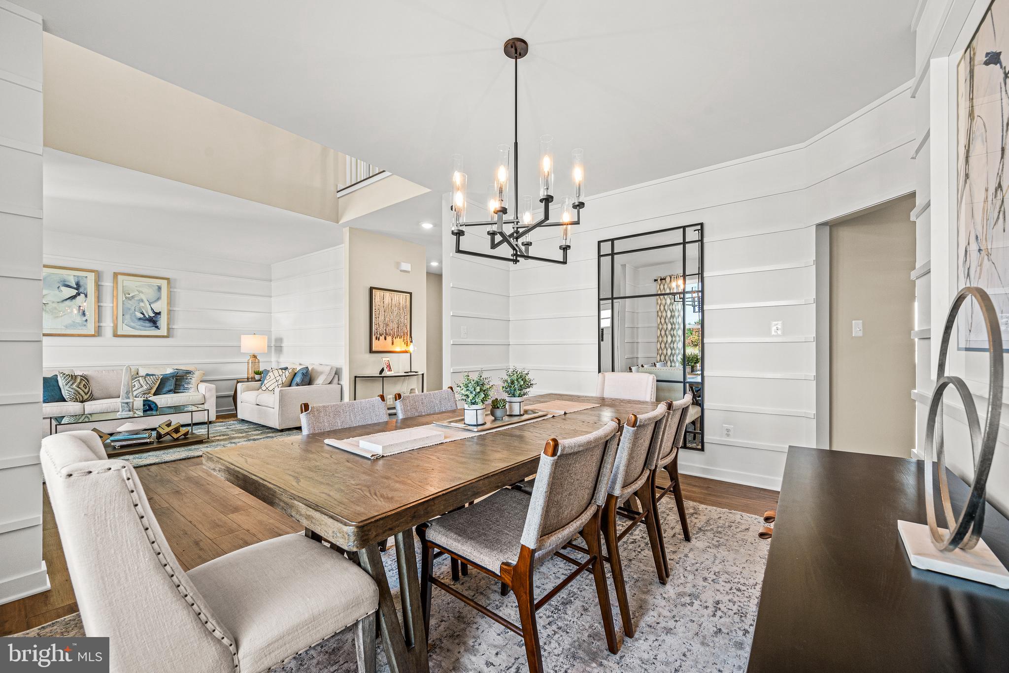 407 CROWNLEAF DRIVE