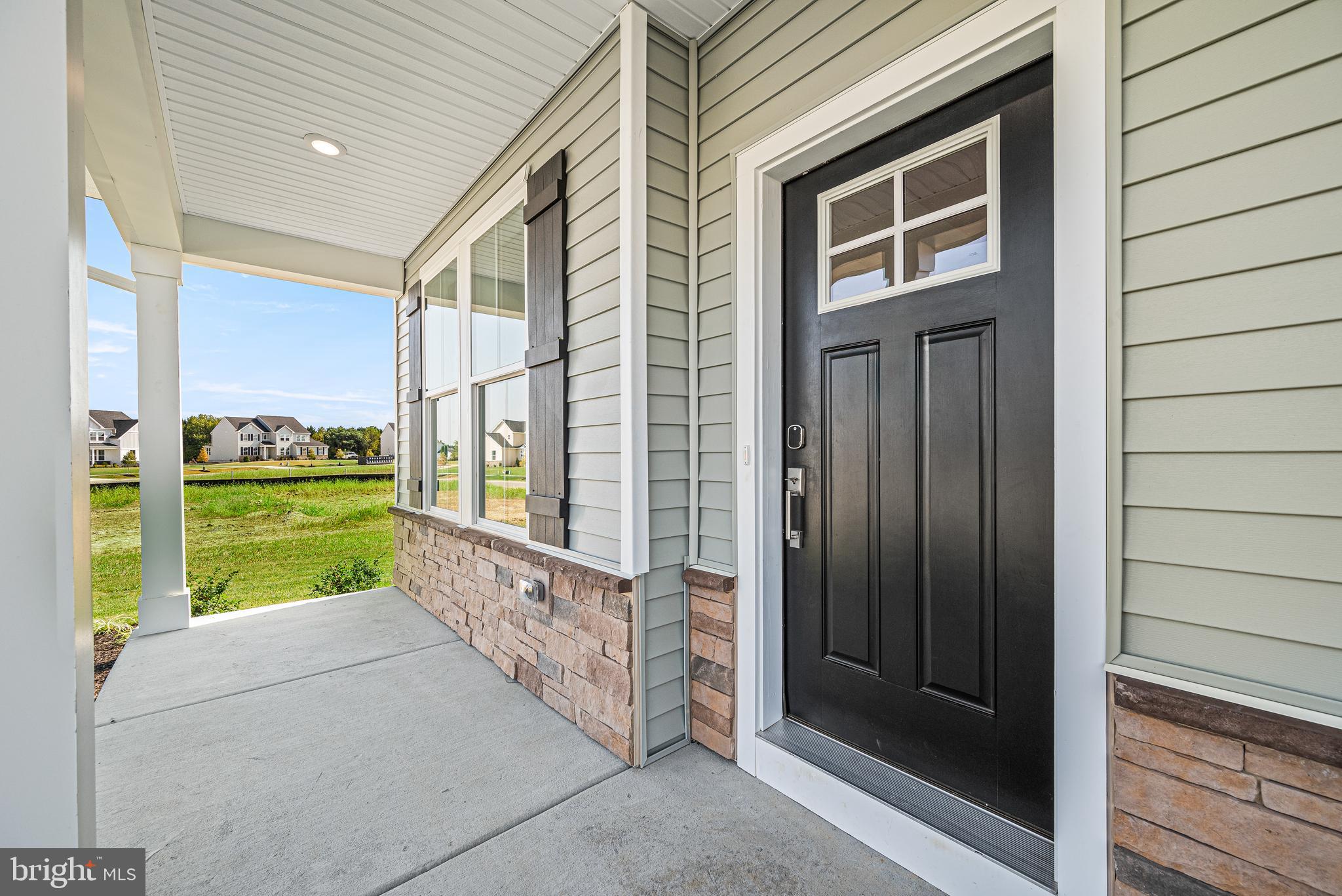 407 CROWNLEAF DRIVE