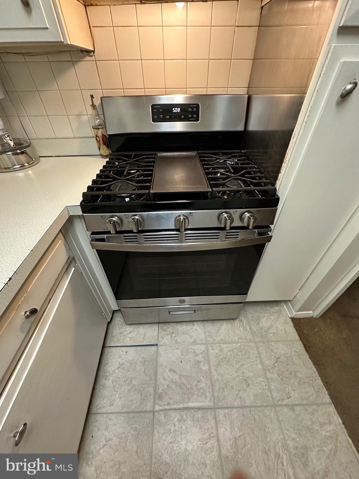 AMERICANA FINMARK - Residential