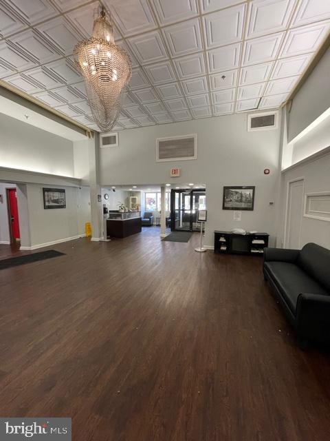 CHINATOWN - Residential