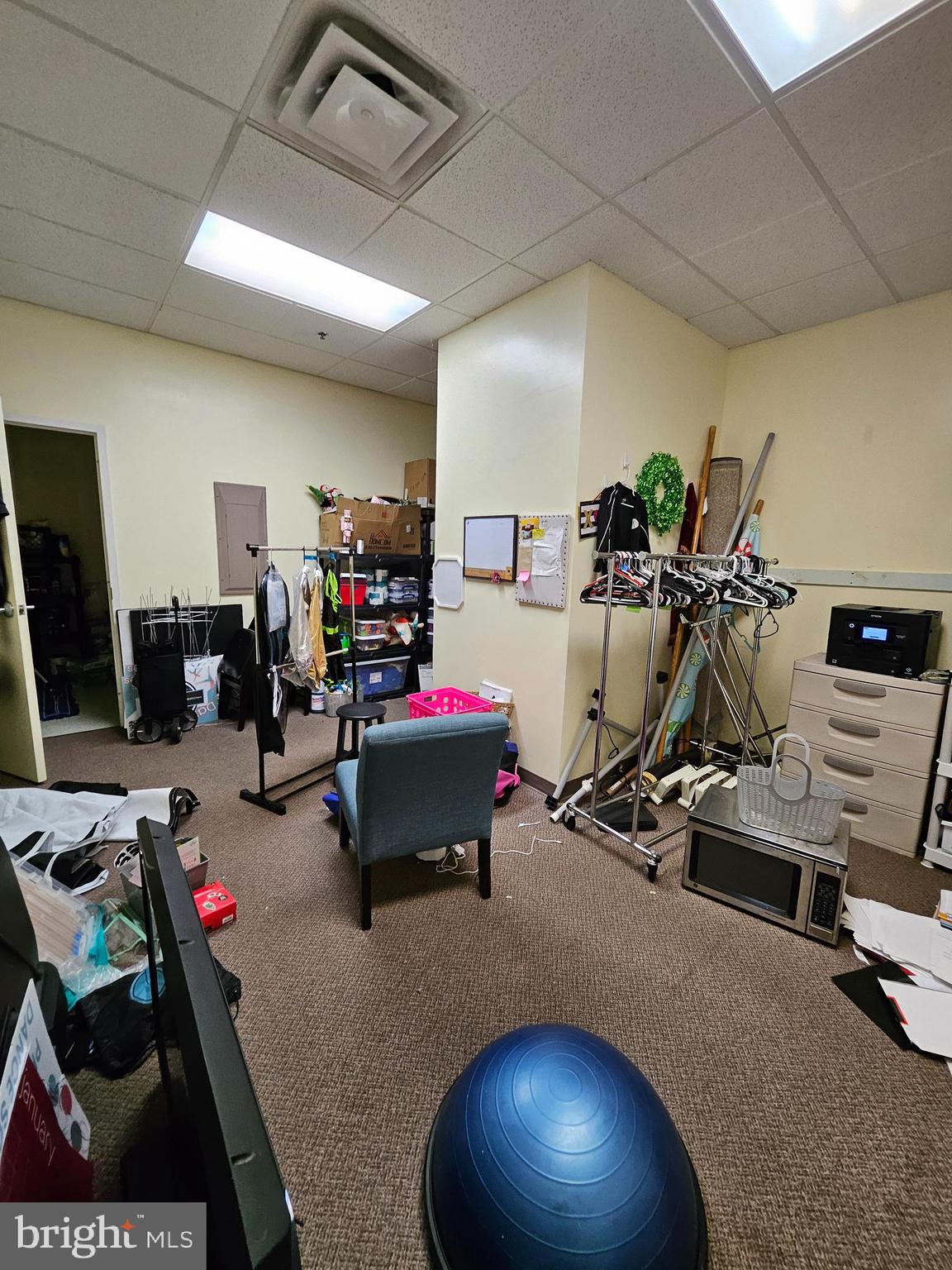 WARRENTON INDUSTRIAL PARK - Commercial Lease