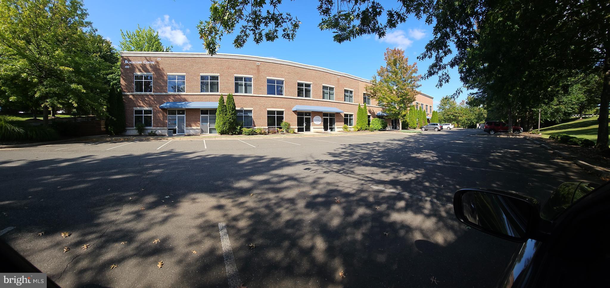 WARRENTON INDUSTRIAL PARK - Commercial Lease