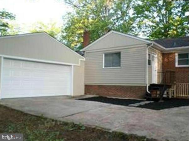 OAK KNOLL - Residential