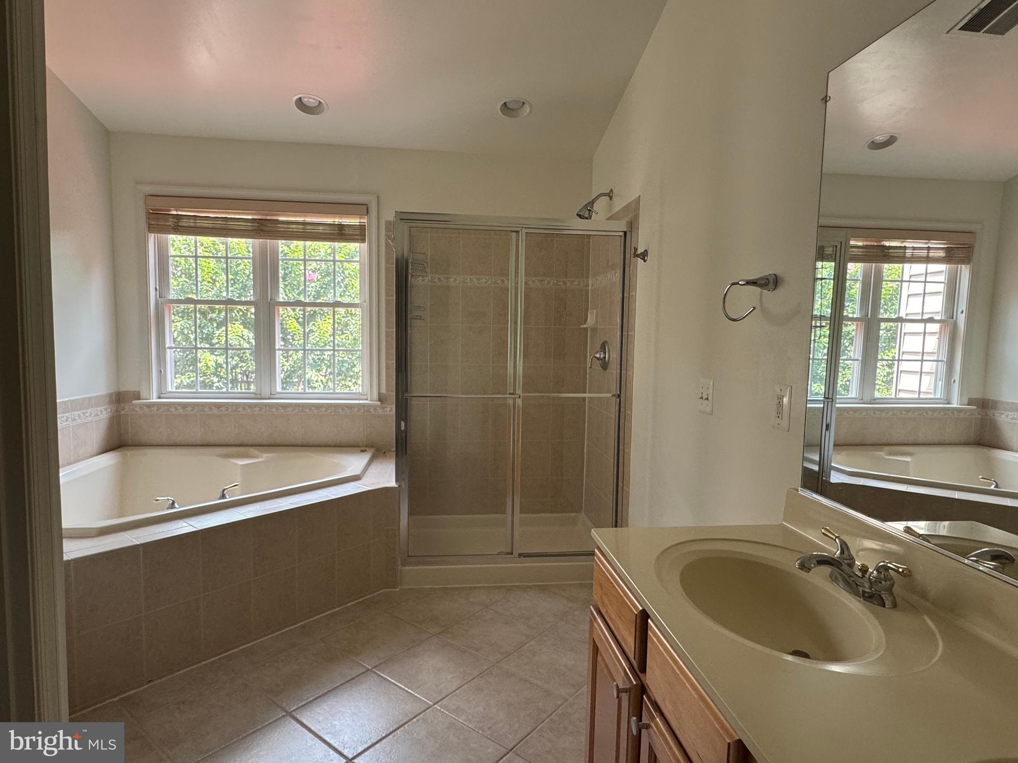 STONE CREEK CROSSING - Residential Lease