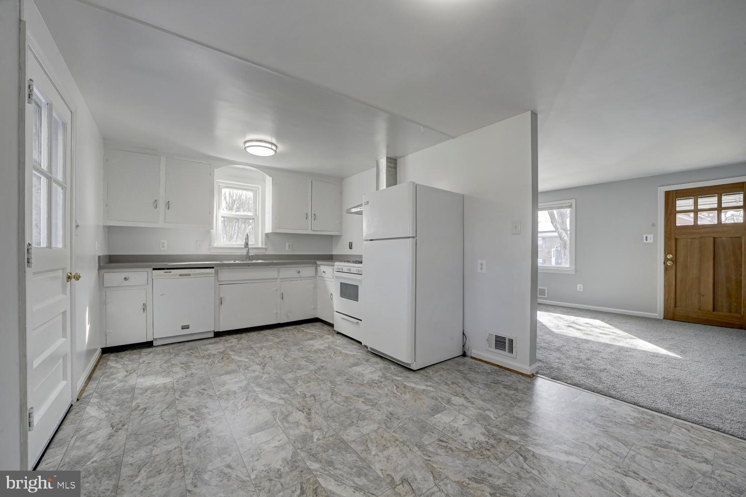 LOCUST SPRINGS - Residential