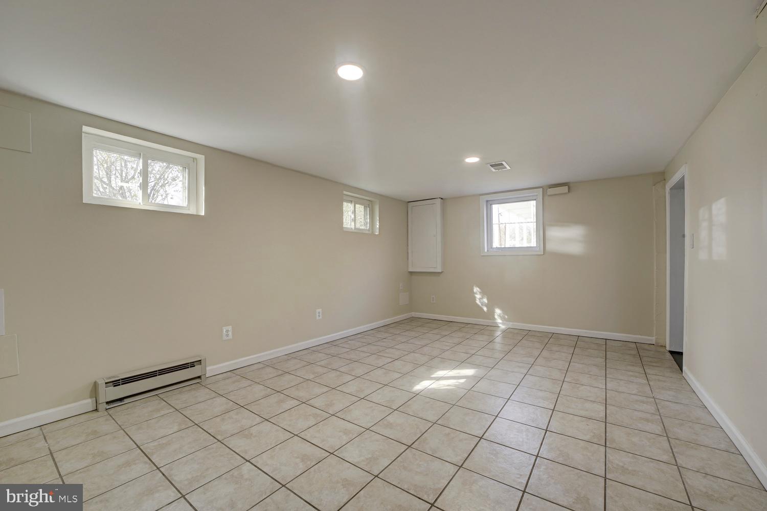 LOCUST SPRINGS - Residential