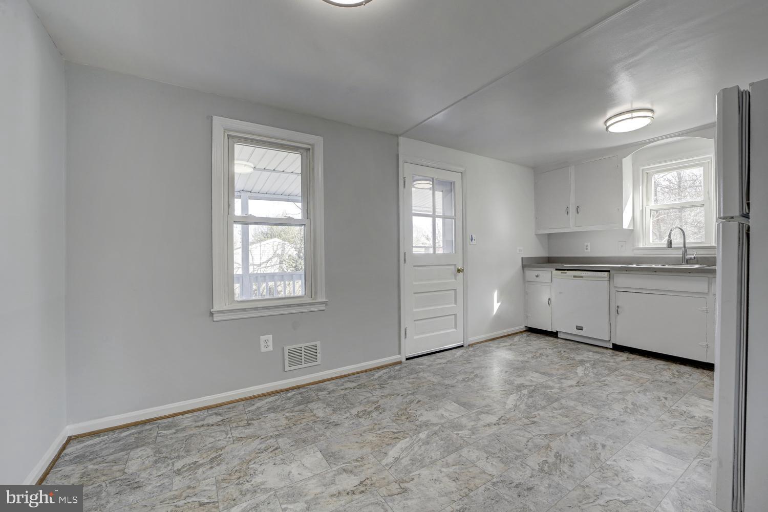 LOCUST SPRINGS - Residential