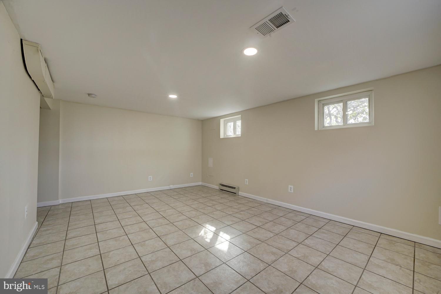 LOCUST SPRINGS - Residential