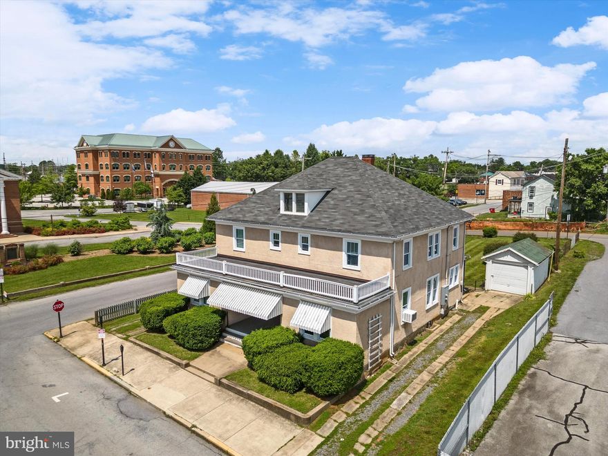 This fantastic investment property has never before been made available to the general public. These are two 3 bedroom, 1 bath units with separate living and dining rooms, eat-in kitchens, back porches, and each has a 1-car detached garage and private driveway. Each property is separately metered for water and electricity and is located within walking distance of all that downtown Charles Town has to offer! There is one great tenant currently in place and the other side has not been listed for rent, so this could make a great "House Hack" (investment to live in one side and rent the other) OR rent both sides for a great long-term investment opportunity. This generously-sized property has had excellent maintenance over time and is ready for its next owner. Within the last five years, it has had new windows installed and a more recent main roof. Low-maintenance stucco façade. Don't pass up this great investment opportunity in “Historically Hip” downtown Charles Town.