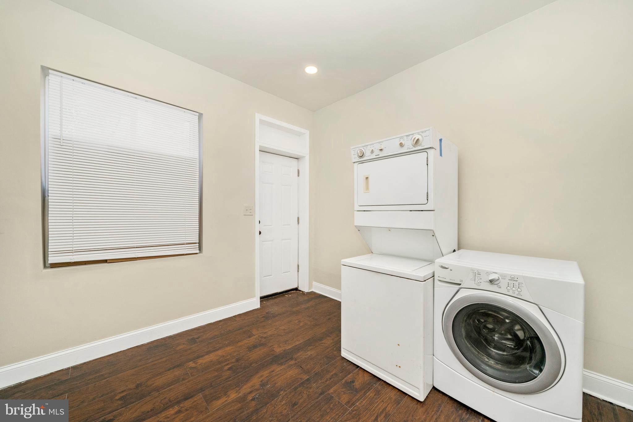 SHIPLEY HILL - Residential