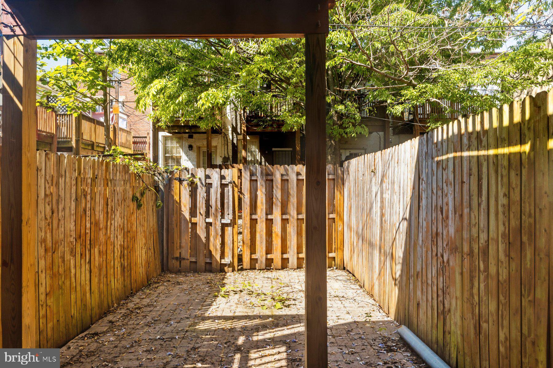 WASHINGTON VILLAGE - Residential