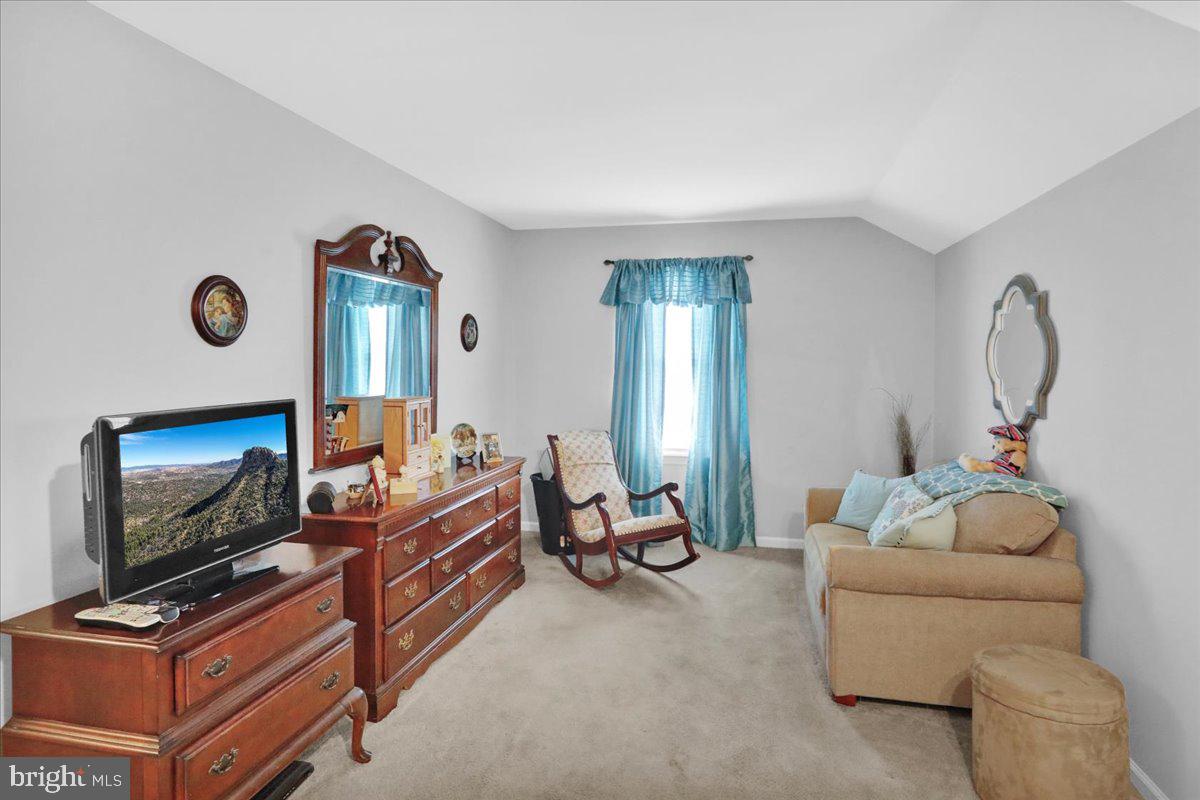 PENNWOOD FARMS - Residential