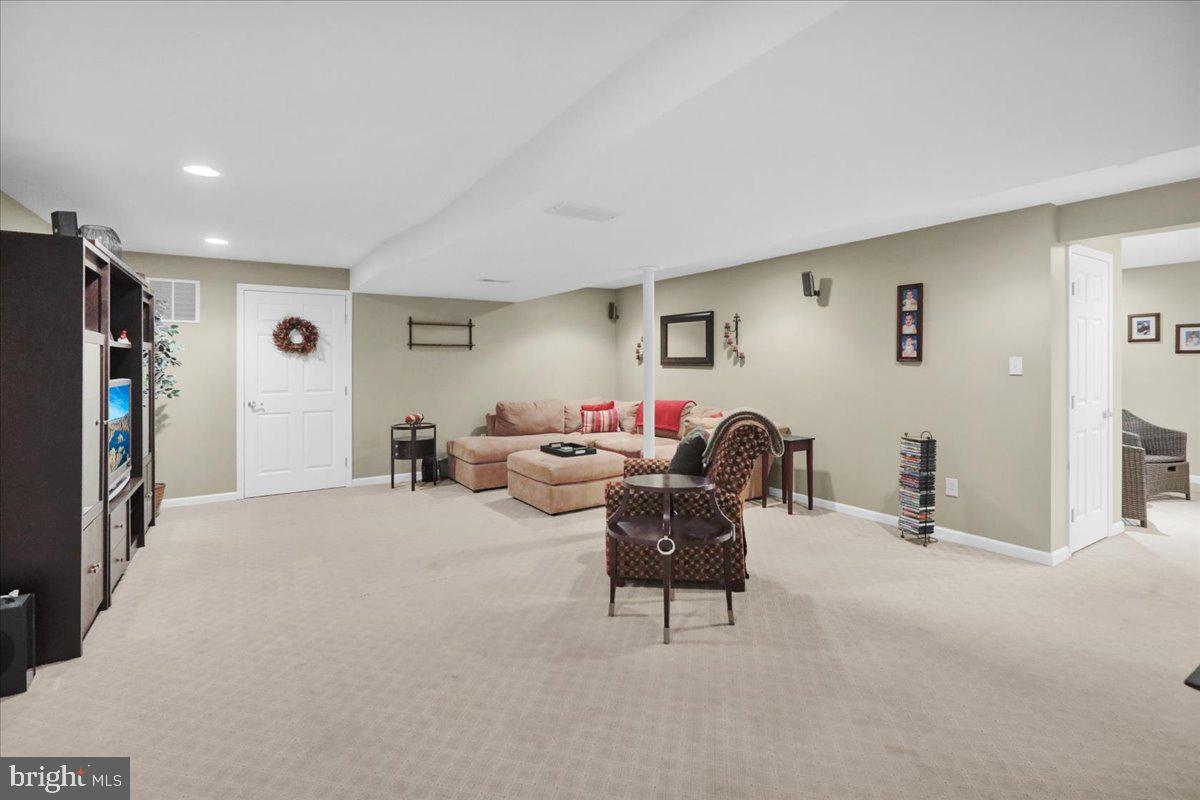 PENNWOOD FARMS - Residential