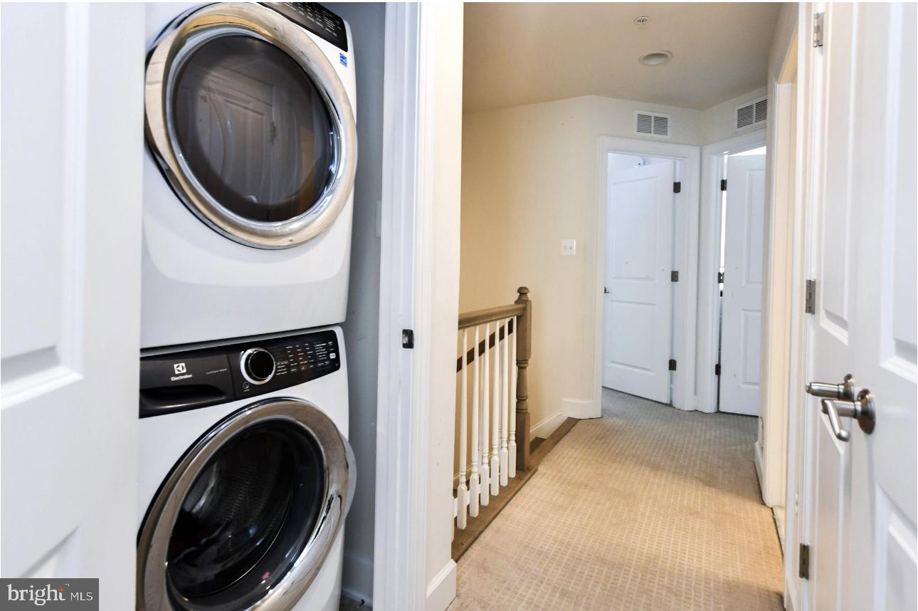 HAMILTON PARK - Residential