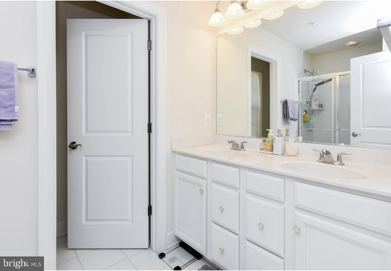 HAMILTON PARK - Residential