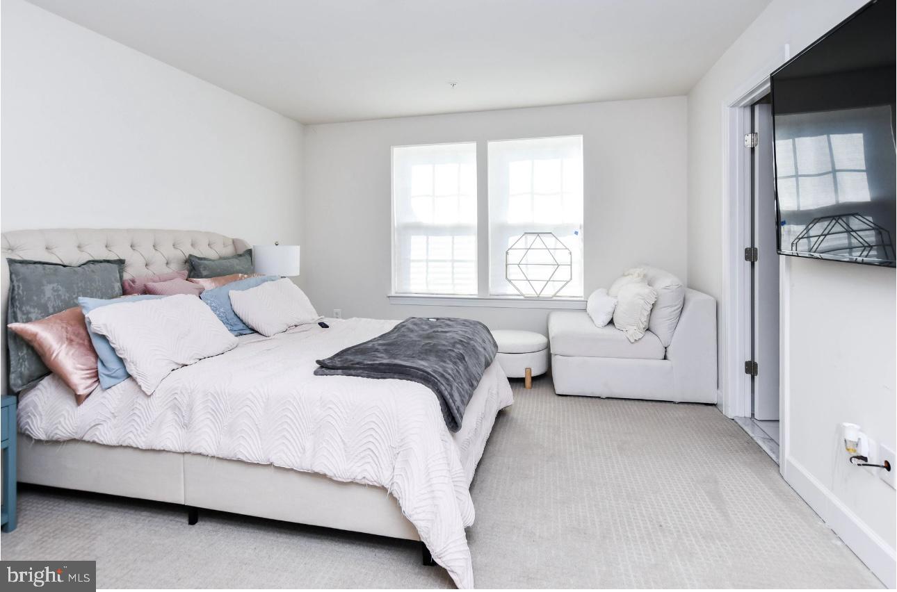 HAMILTON PARK - Residential