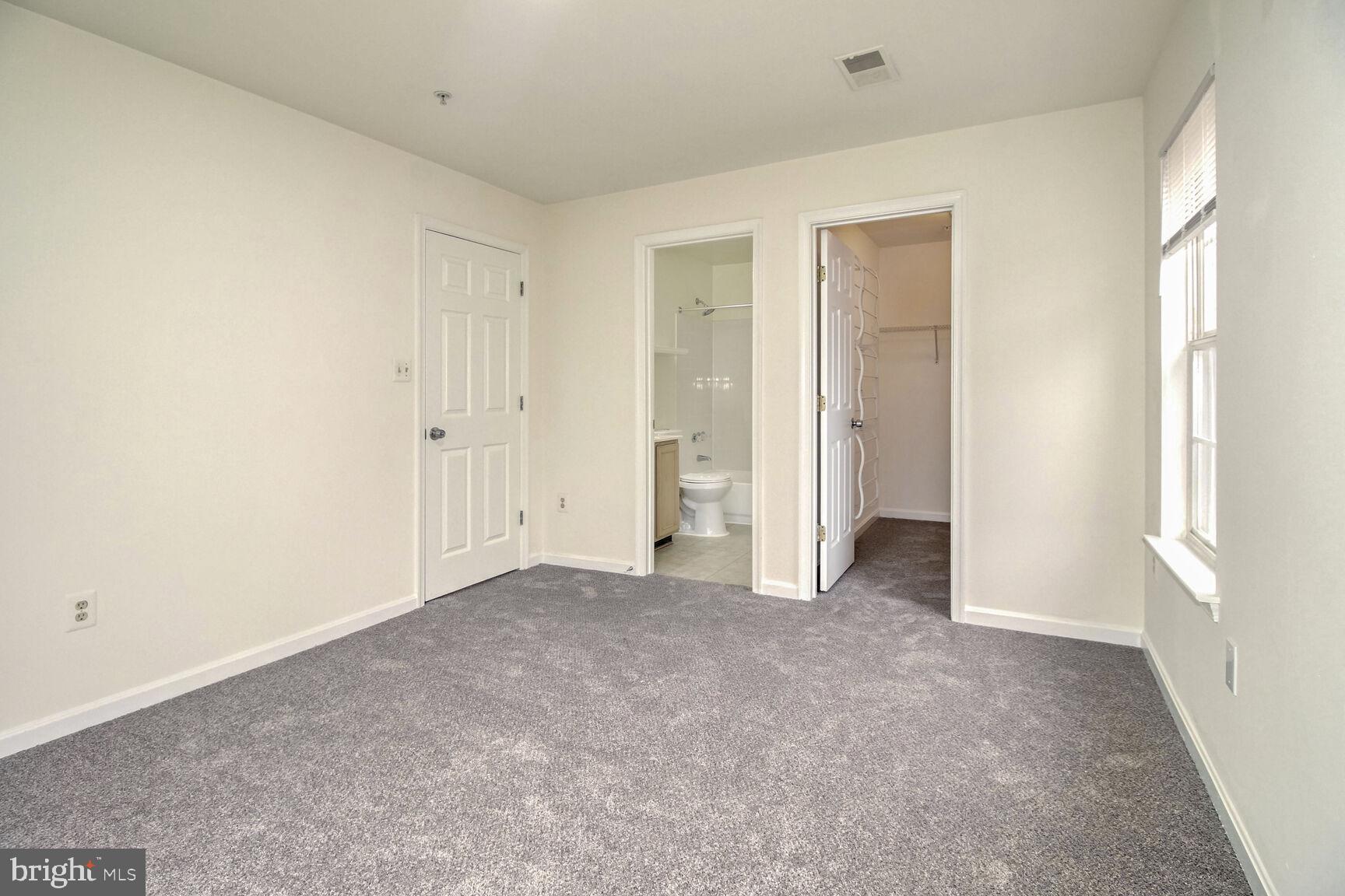 ASTORIA HILL - Residential Lease