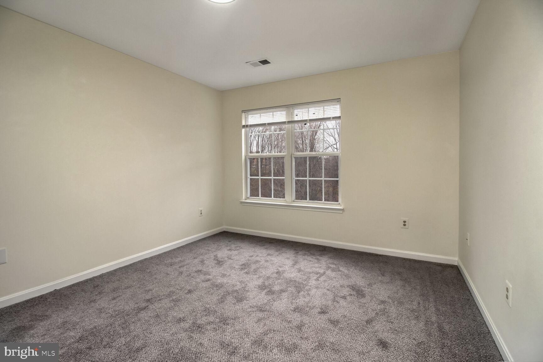 ASTORIA HILL - Residential Lease