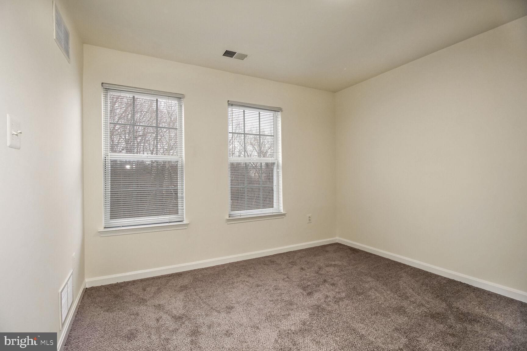 ASTORIA HILL - Residential Lease