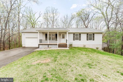 Property photo of 307 red cloud road, lusby, MD 20657