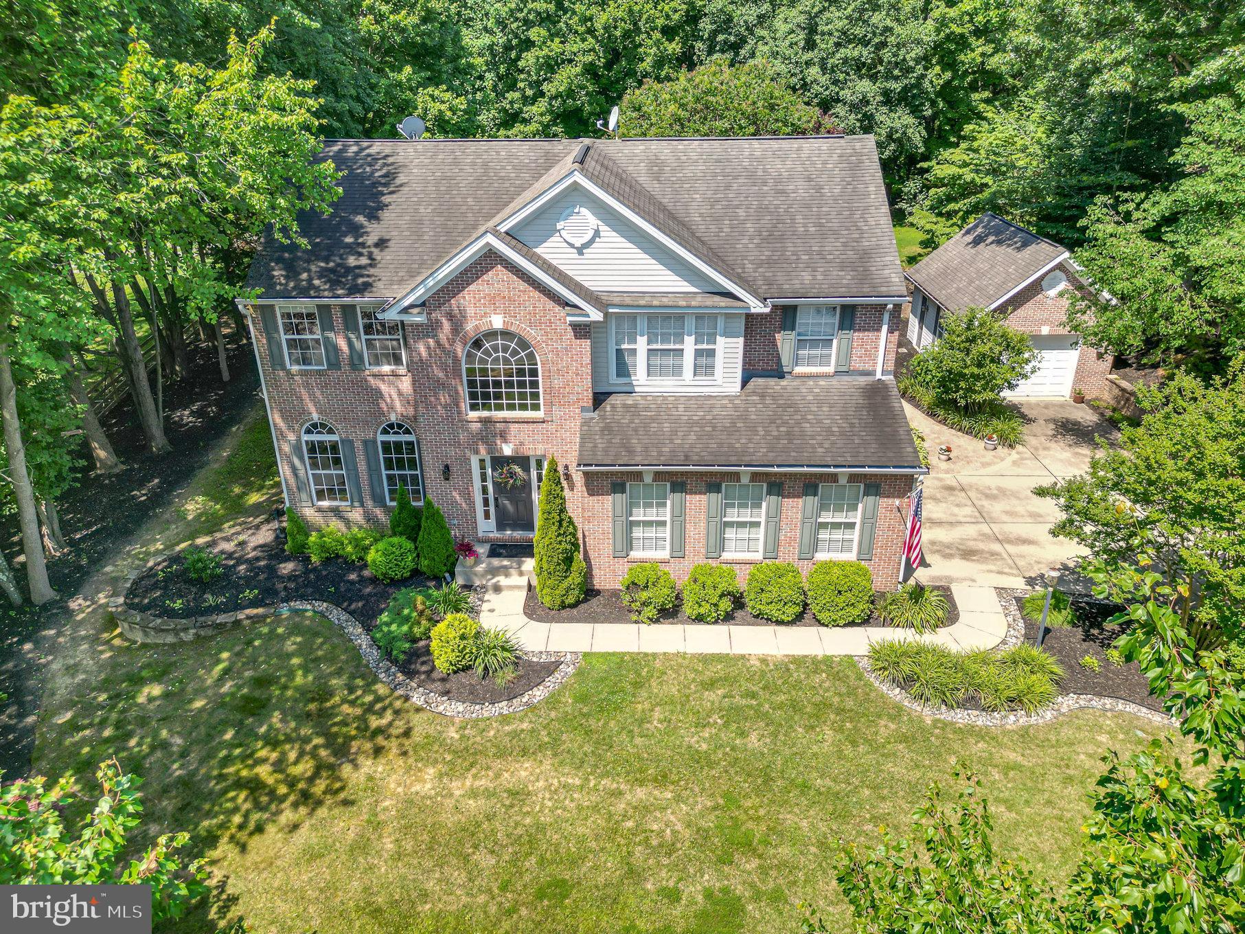 CAMPUS HILLS ESTATES - Residential