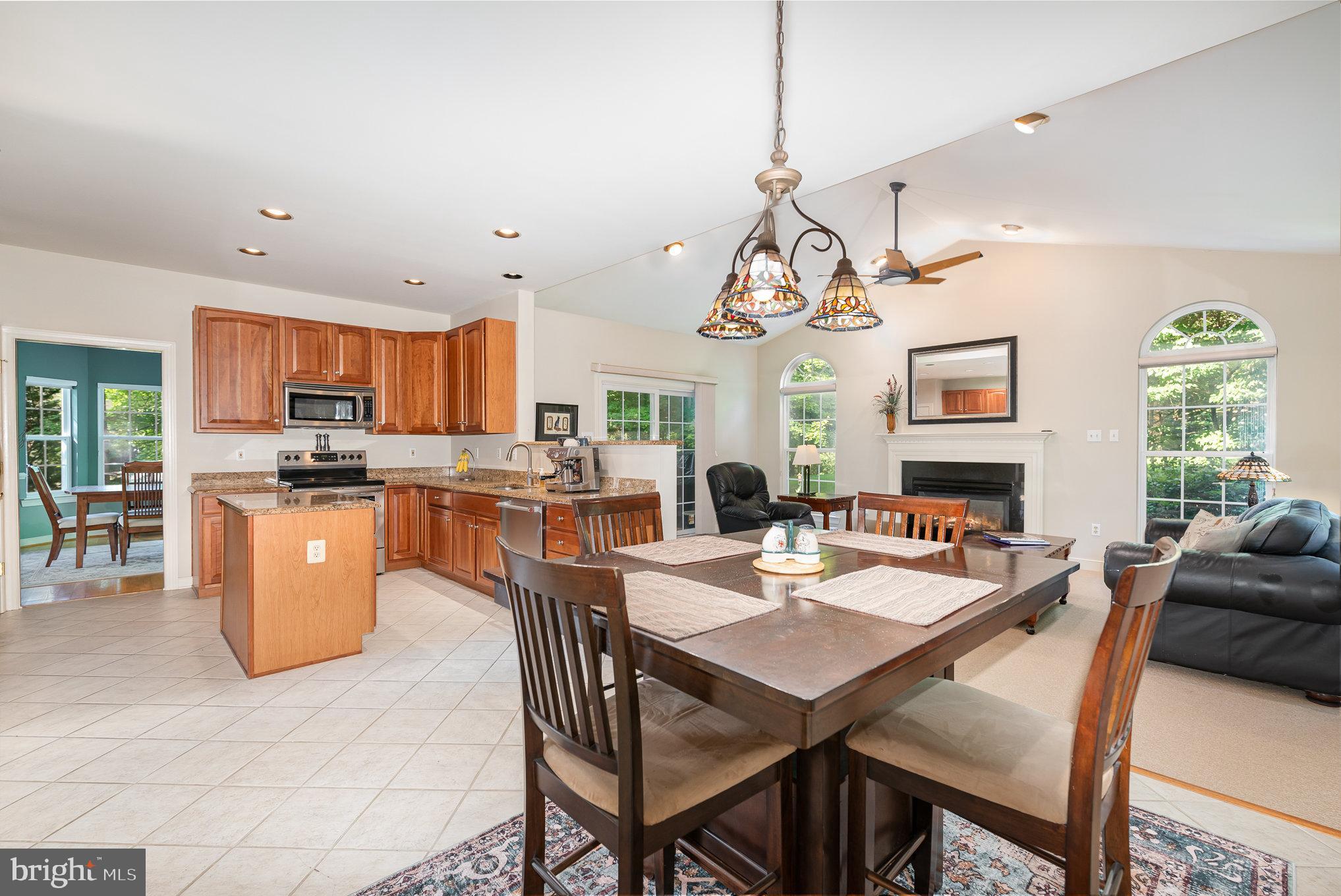 CAMPUS HILLS ESTATES - Residential