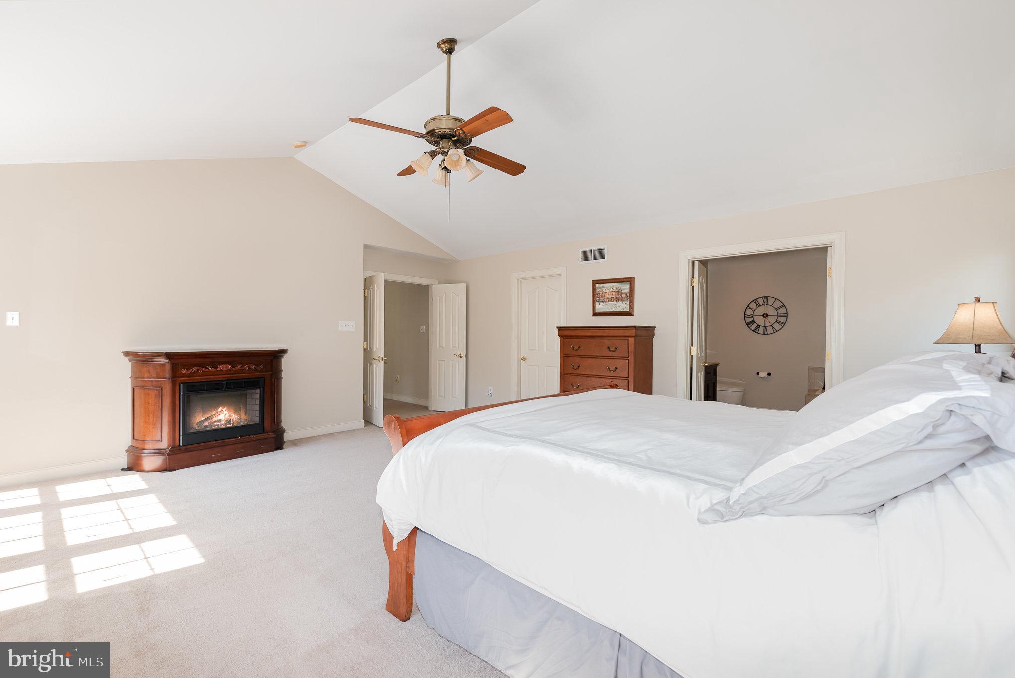 CAMPUS HILLS ESTATES - Residential