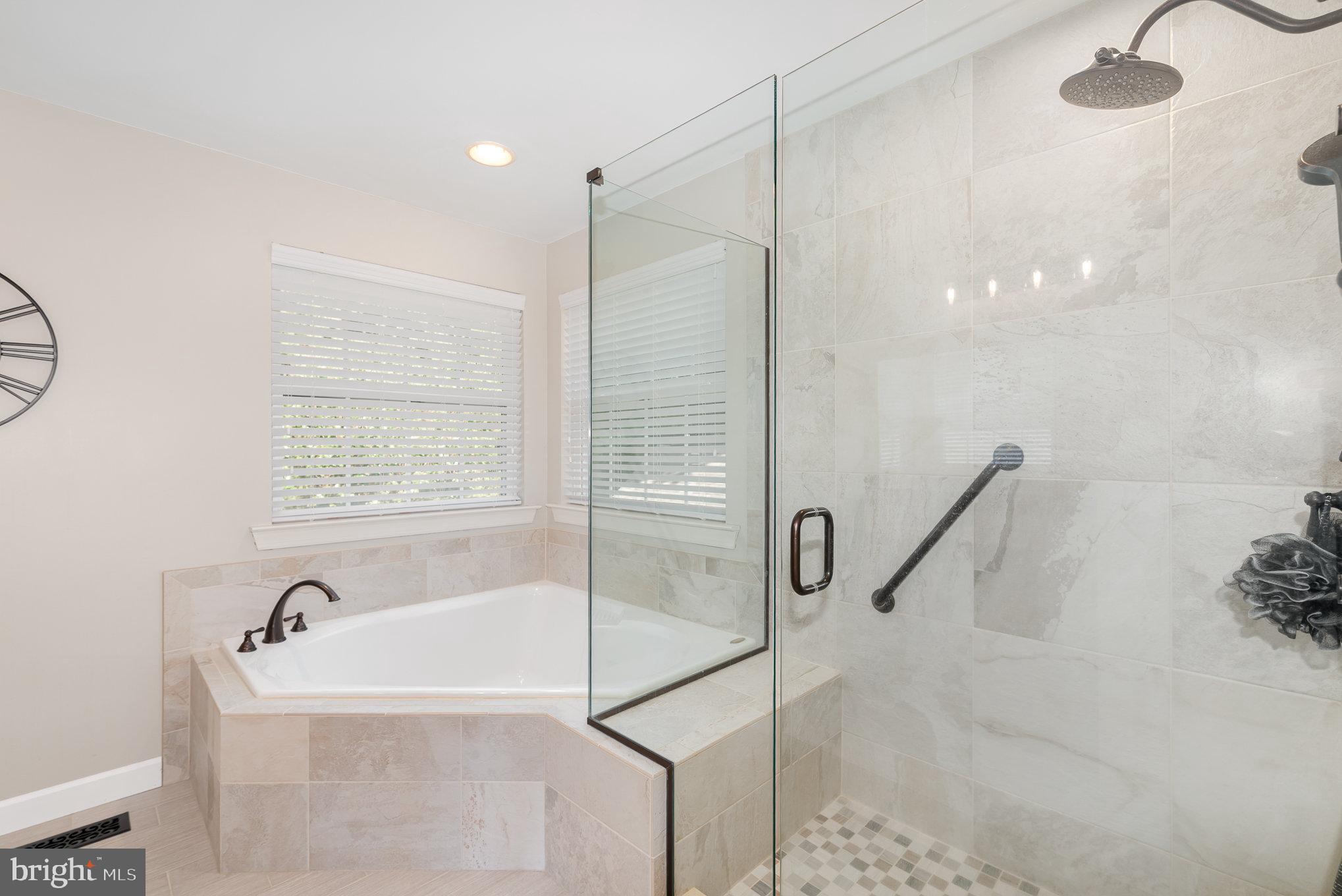 CAMPUS HILLS ESTATES - Residential