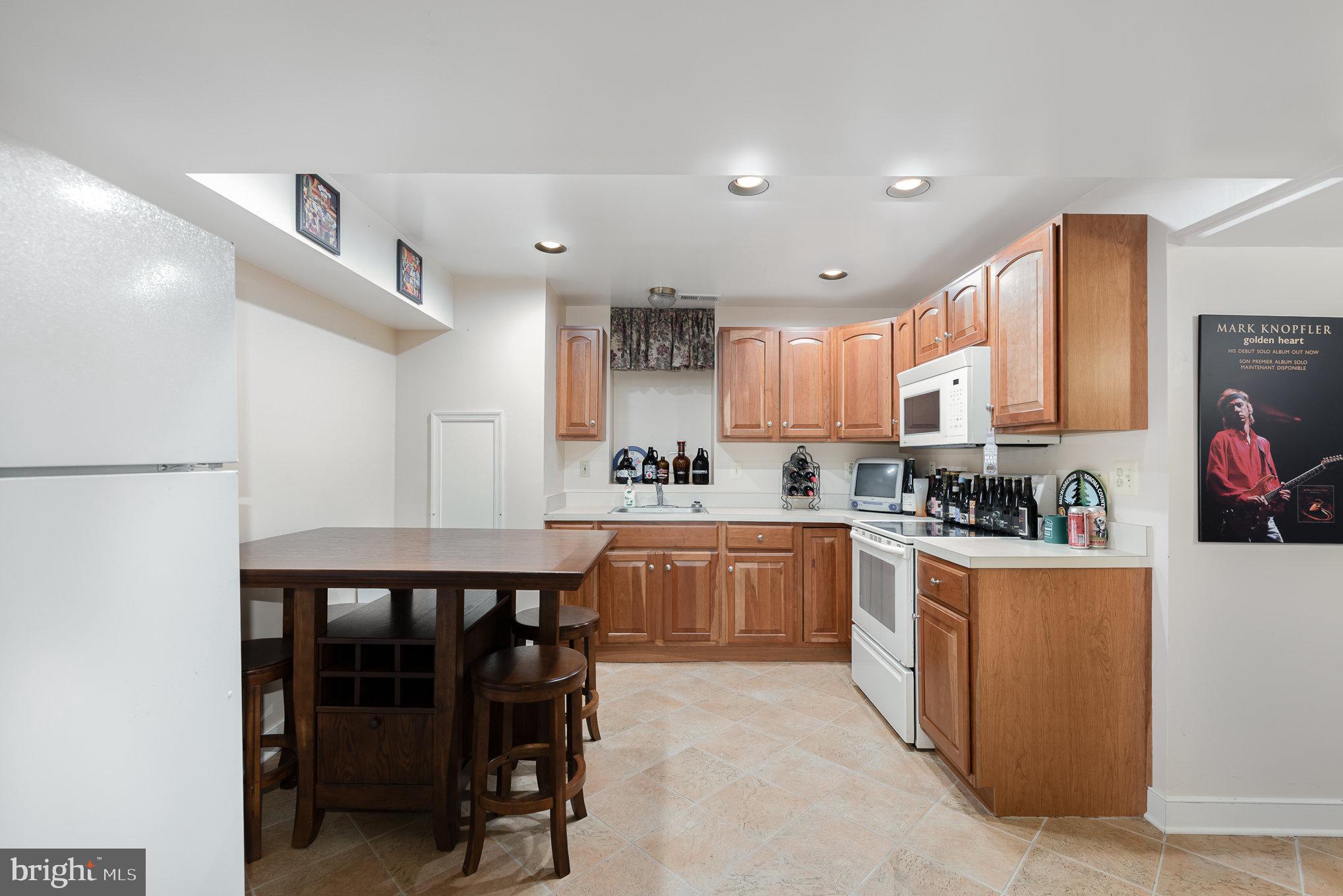 CAMPUS HILLS ESTATES - Residential