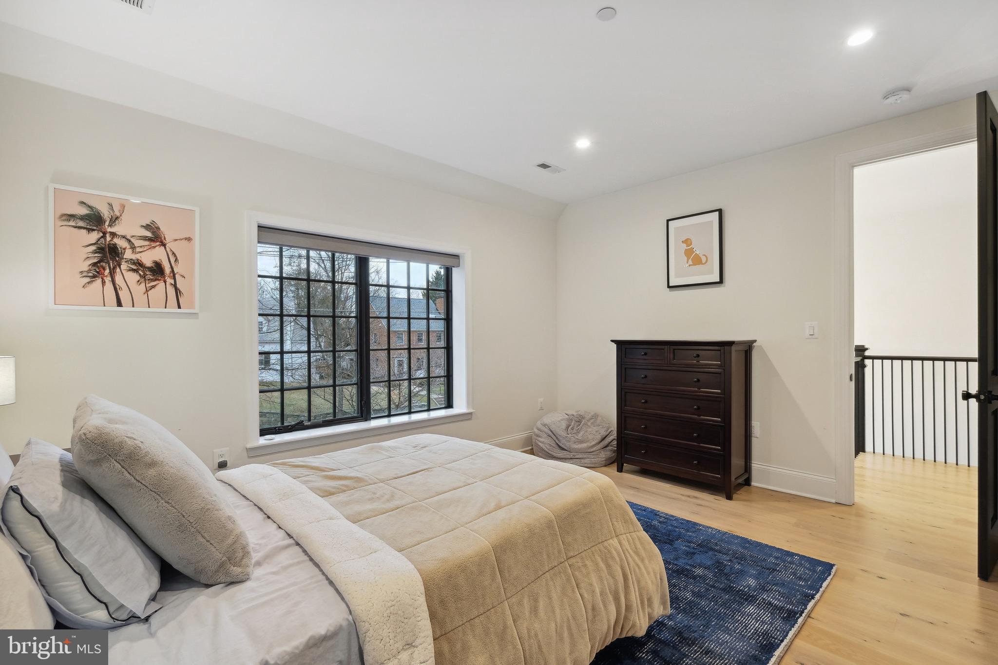 BARNABY WOODS - Residential