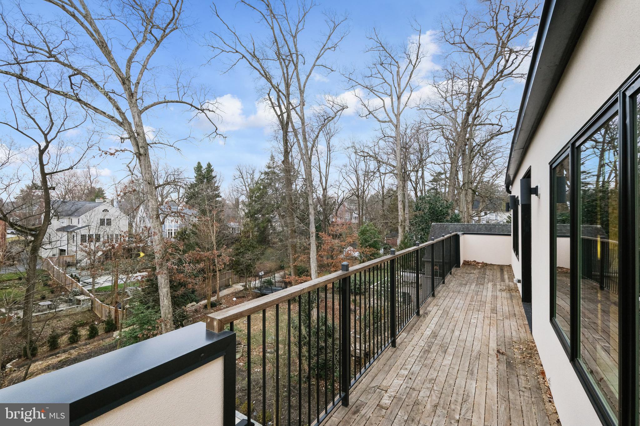 BARNABY WOODS - Residential