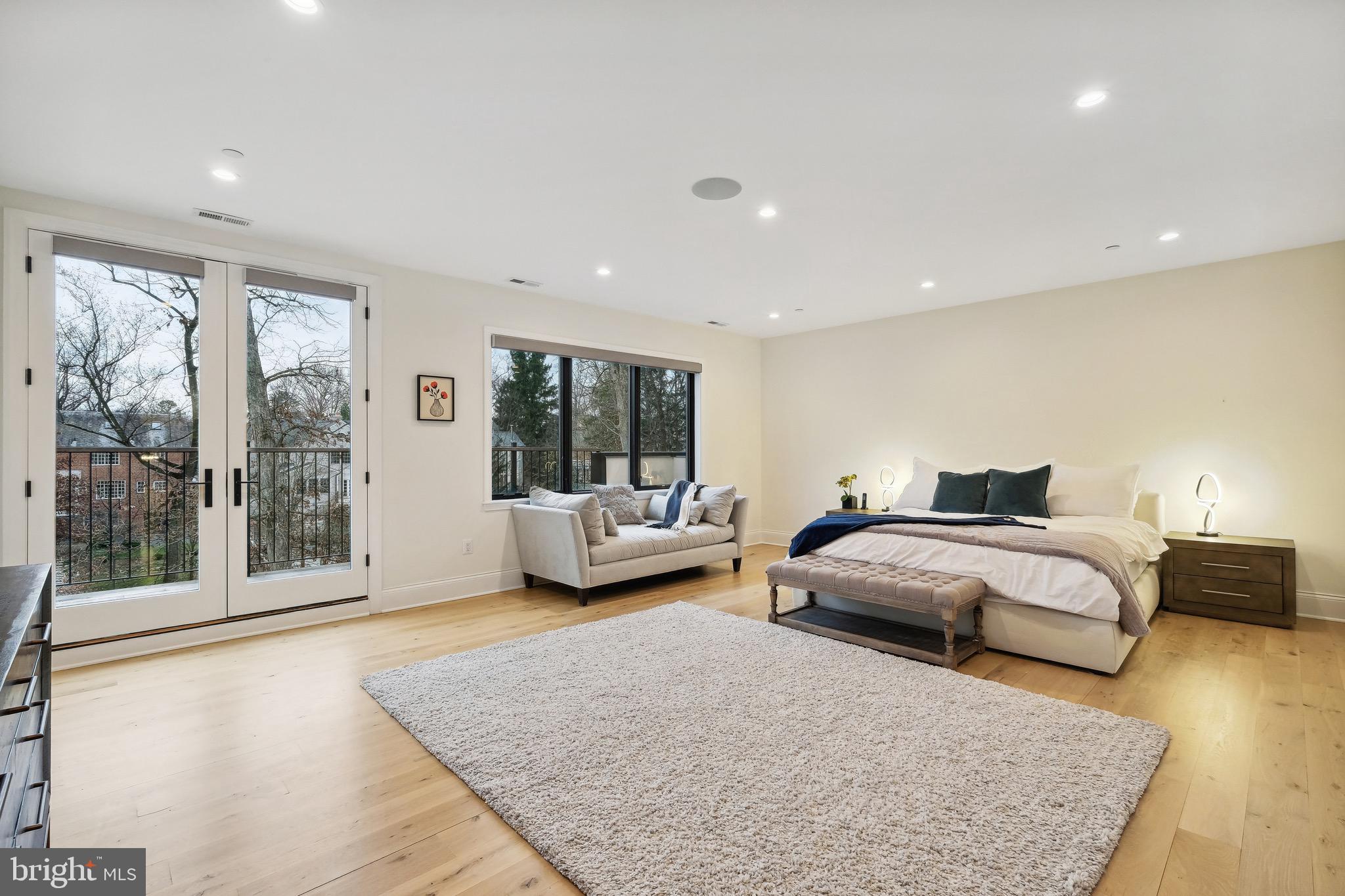 BARNABY WOODS - Residential