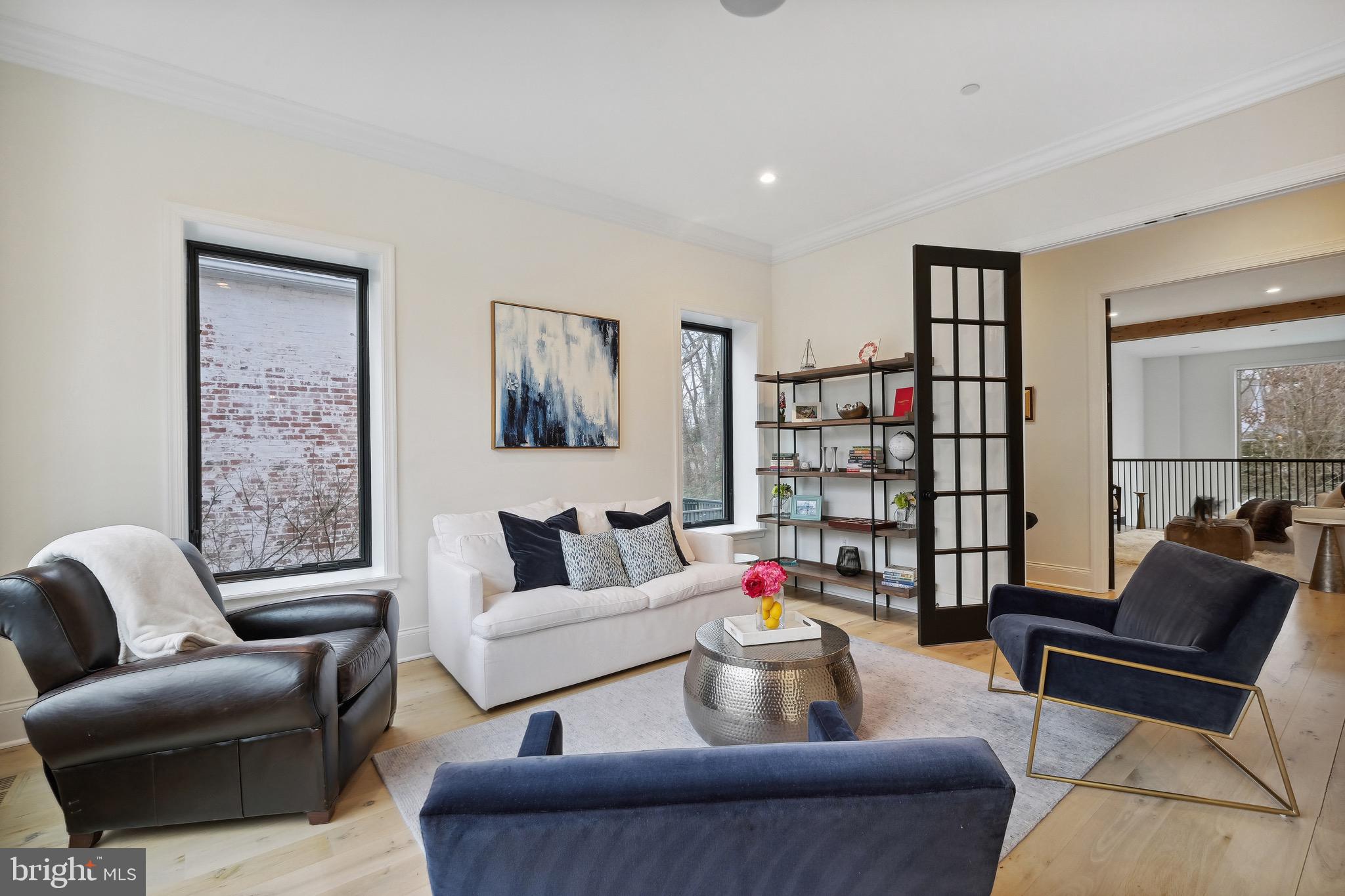 BARNABY WOODS - Residential
