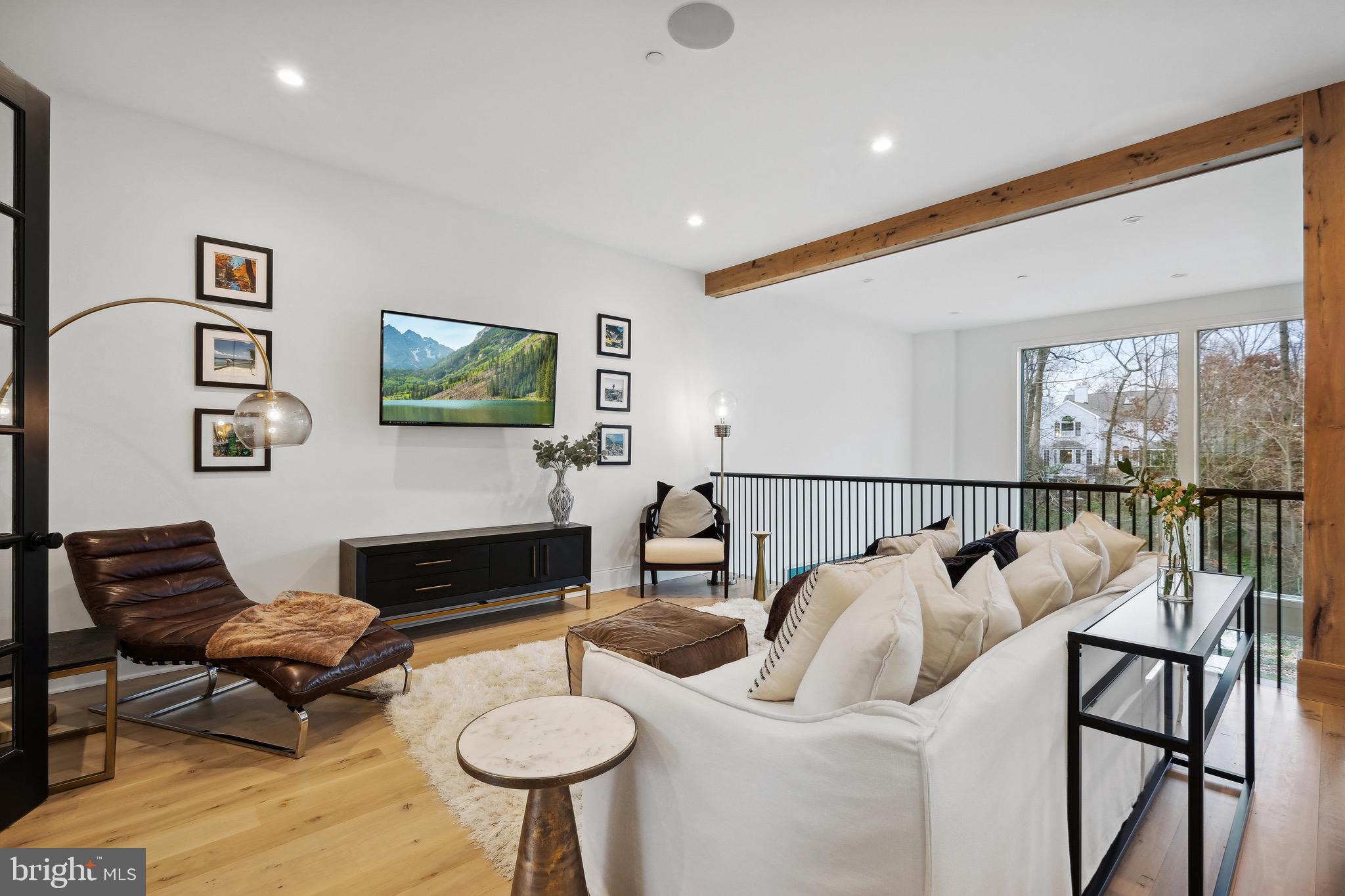 BARNABY WOODS - Residential