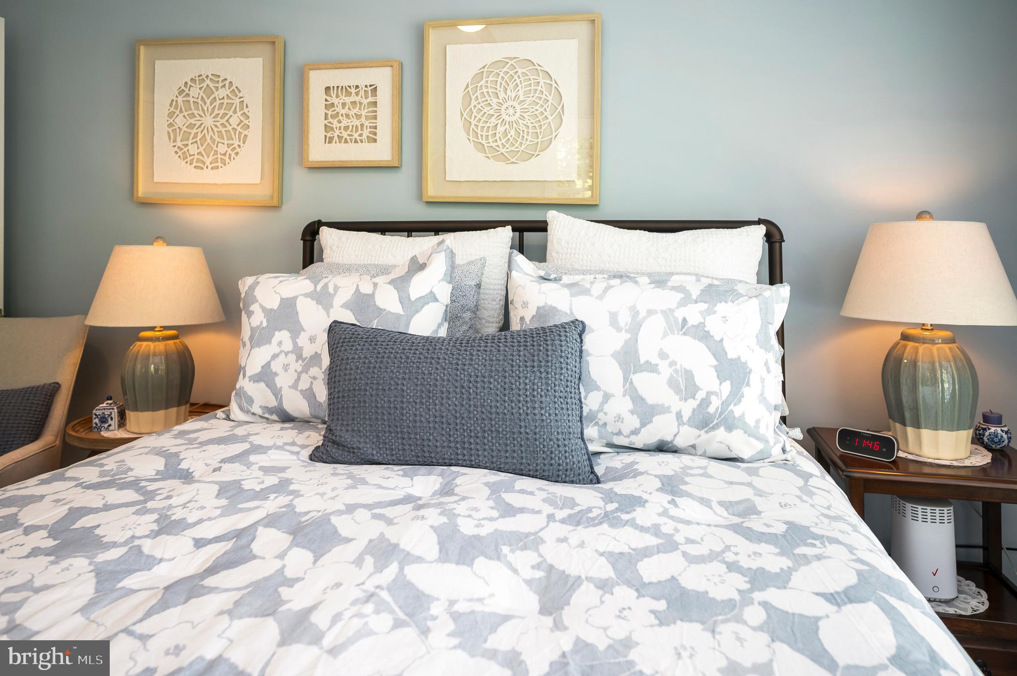 TURNBERRY WEST - Residential