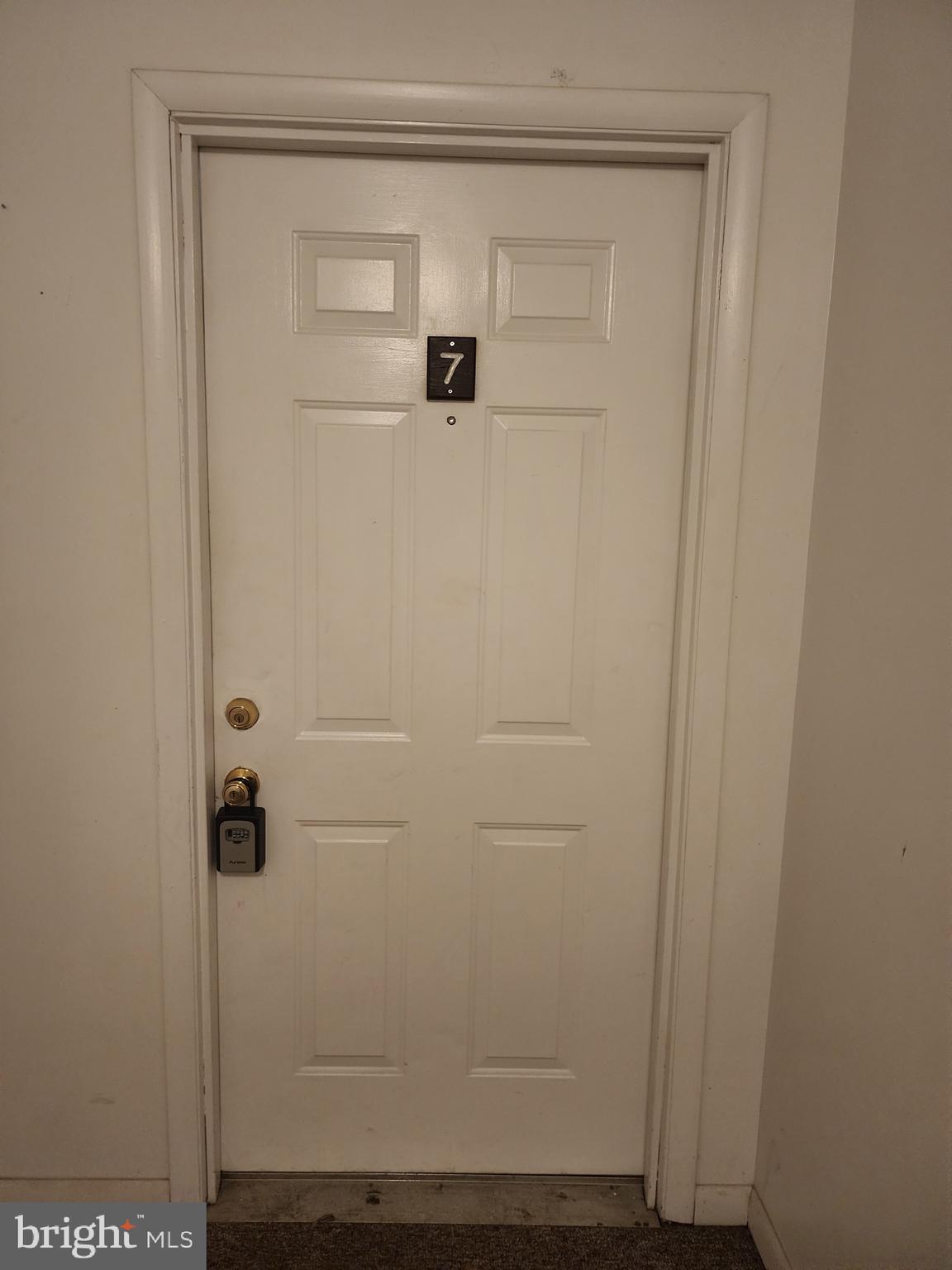 45 N GREEN STREET 7