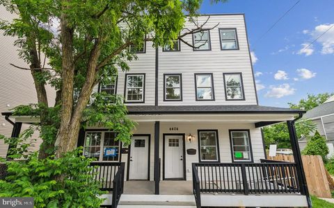 4404 1/2 LEE STREET NE WASHINGTON DC 20019