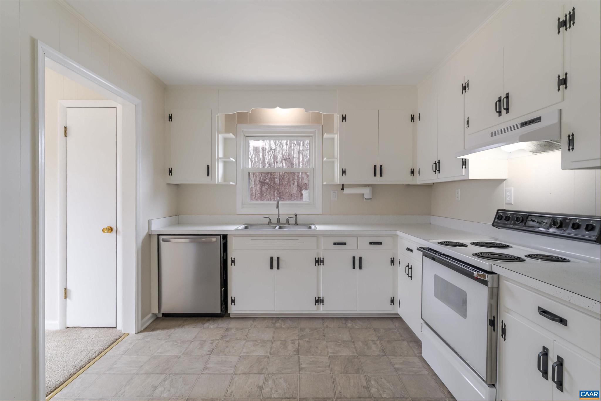 BLUE RIDGE SHORES - Residential