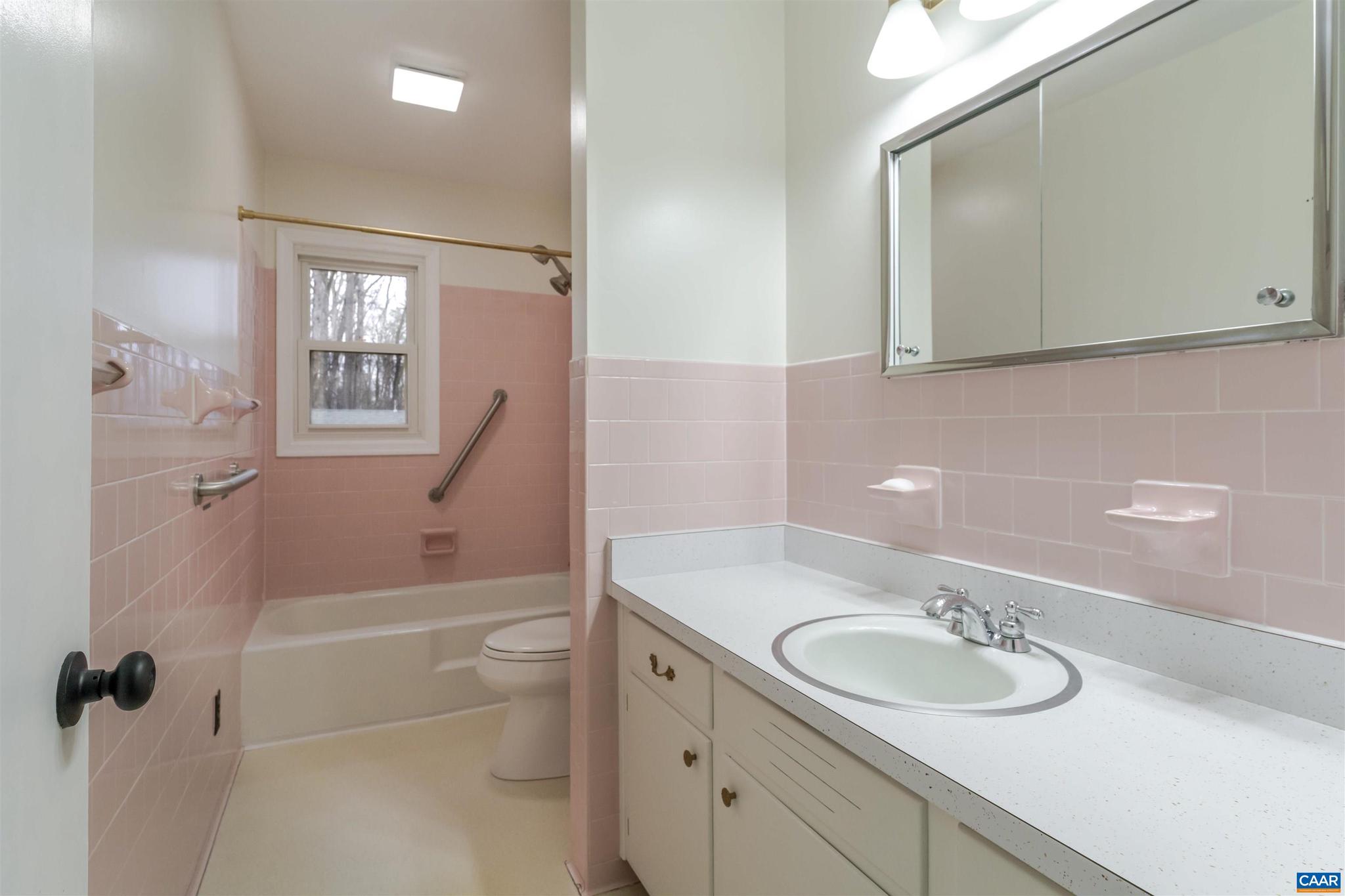 BLUE RIDGE SHORES - Residential