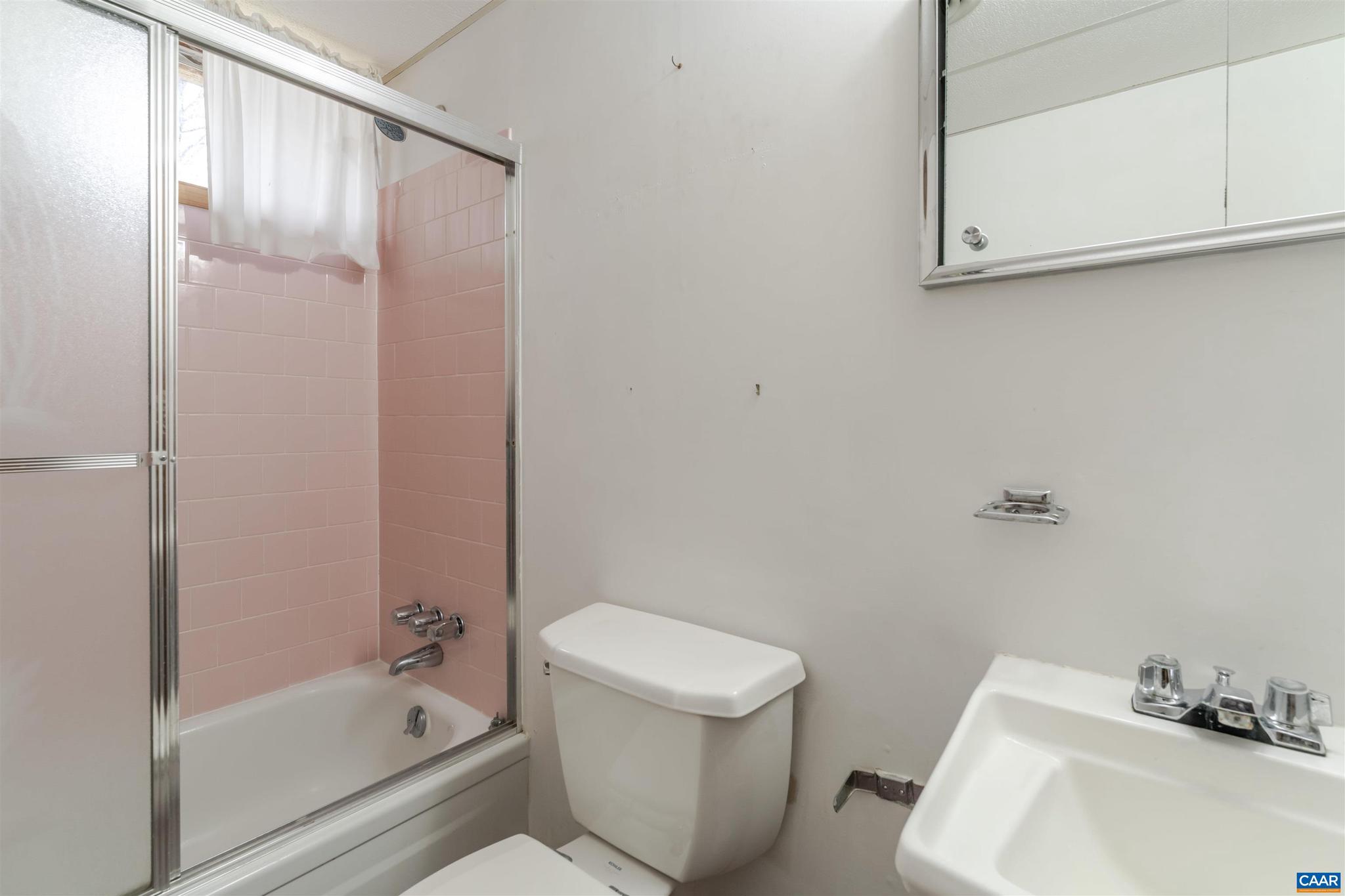 BLUE RIDGE SHORES - Residential