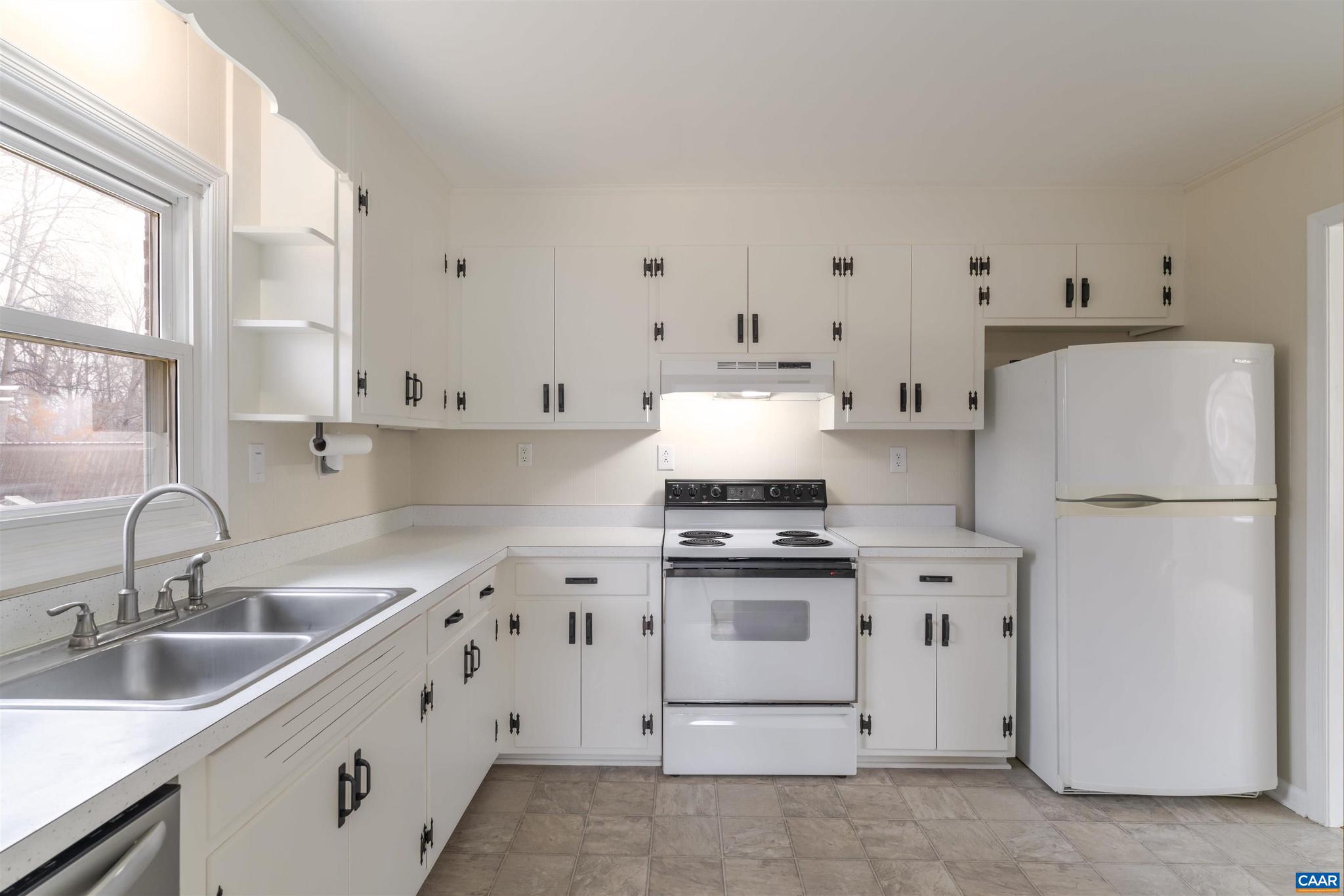 BLUE RIDGE SHORES - Residential