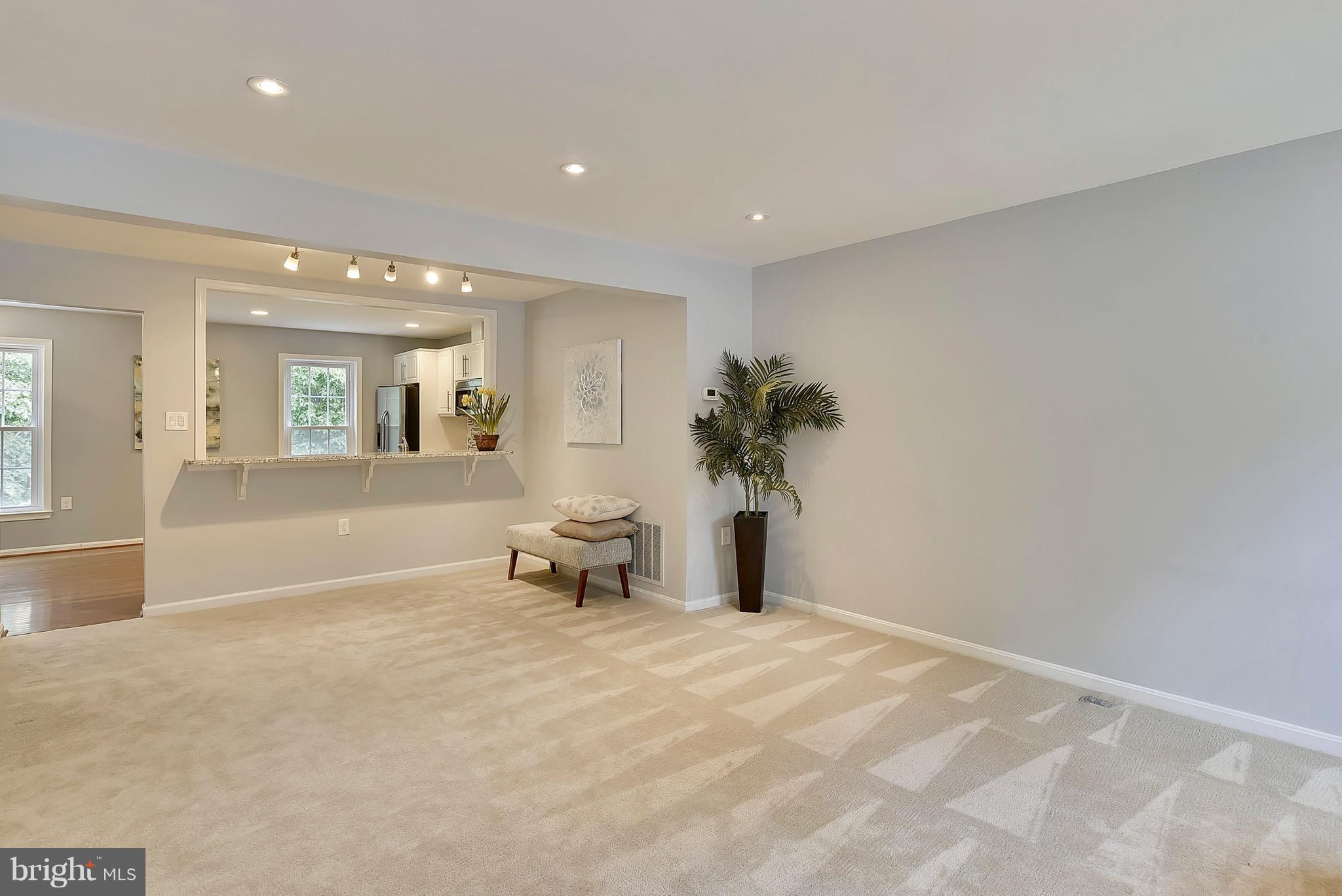 CROWNLEIGH - Residential