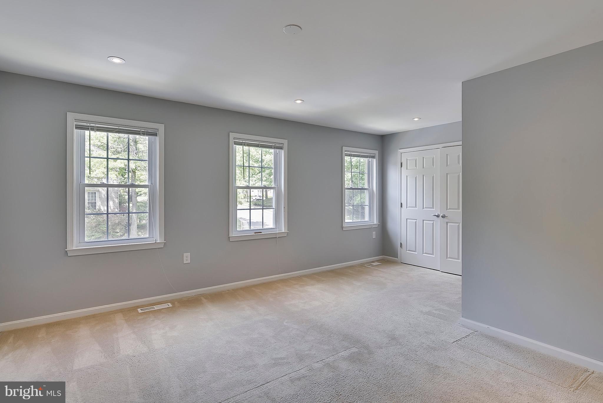 CROWNLEIGH - Residential